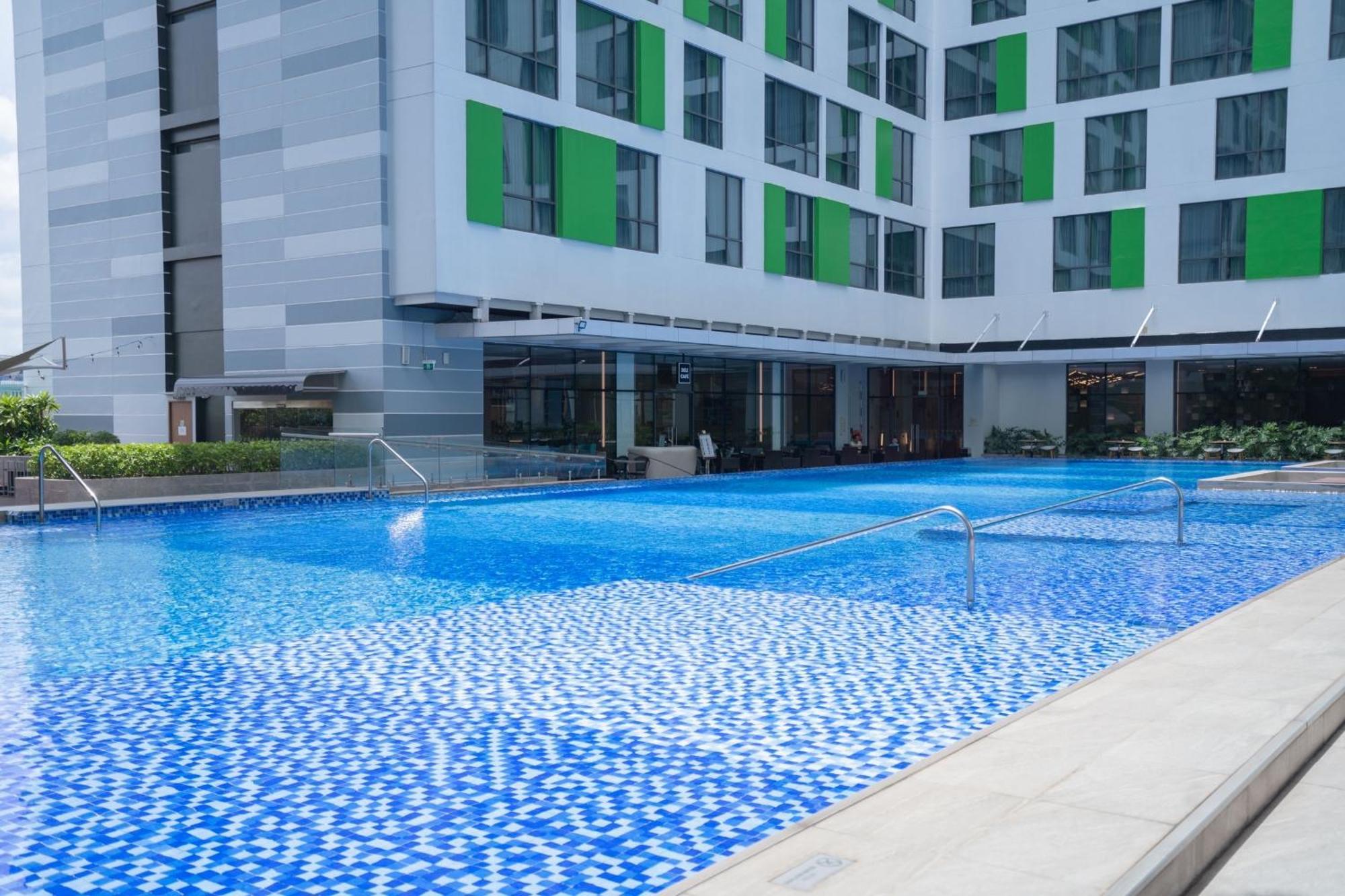 One Bedroom Apartment At Republic Plaza - Pool & City View Apartment Ho Chi Minh City