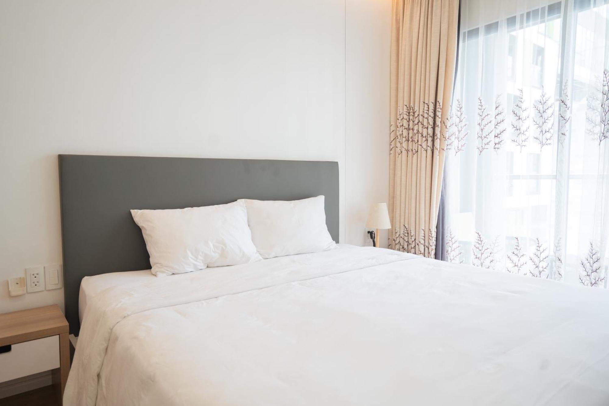Apartment One Bedroom Apartment At Republic Plaza - Pool & City View *