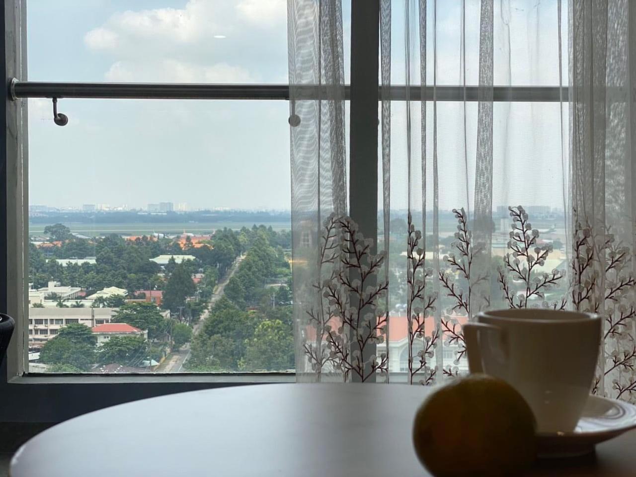 One Bedroom Apartment At Republic Plaza - Pool & City View Apartment
