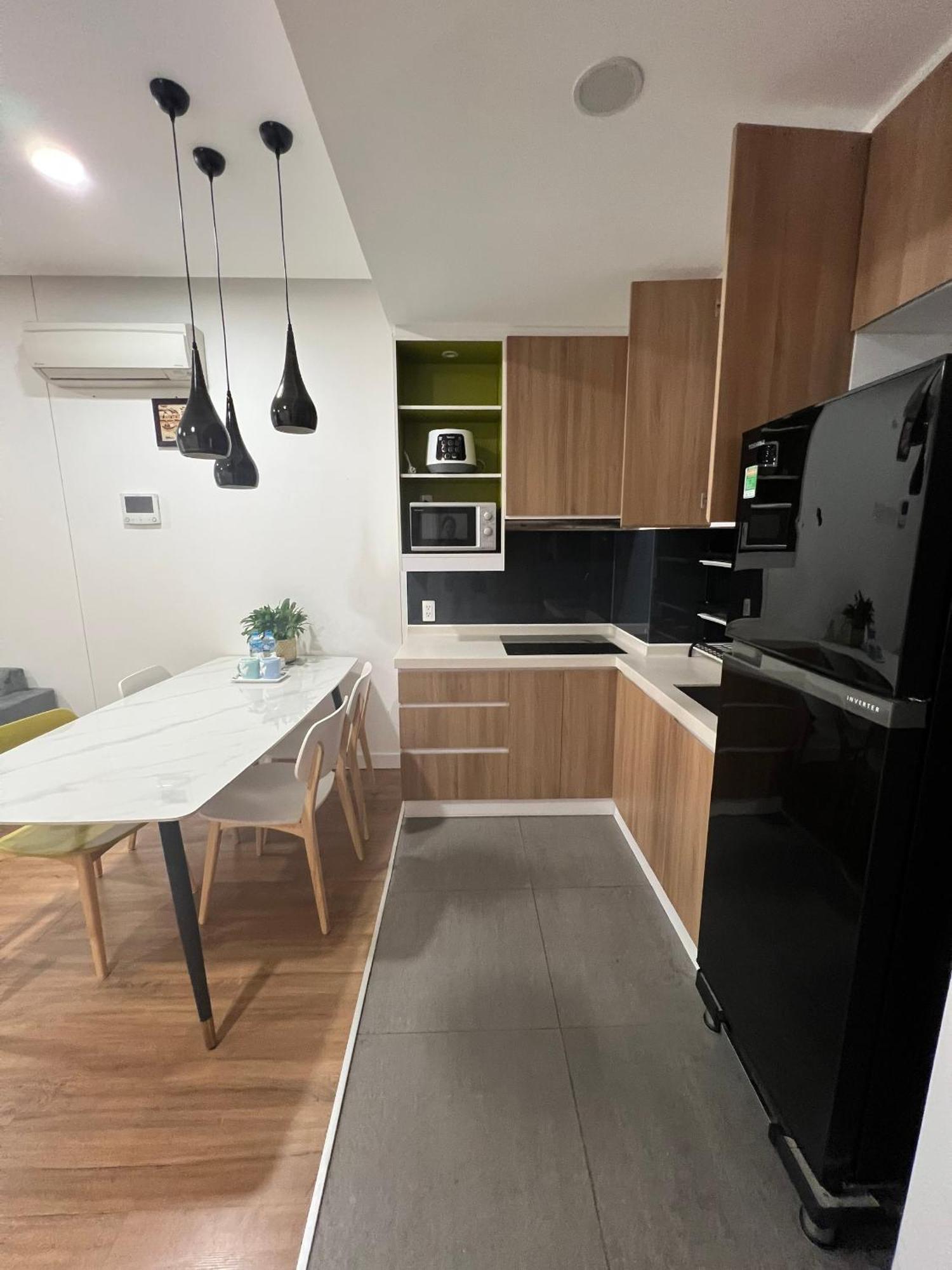 One Bedroom Apartment At Republic Plaza - Pool & City View