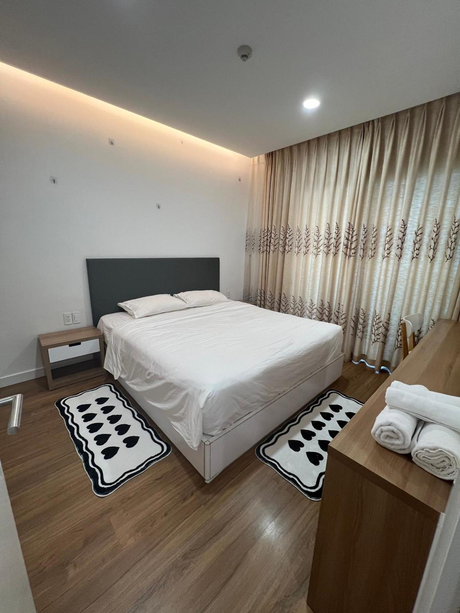 One Bedroom Apartment At Republic Plaza - Pool & City View Ho Chi Minh City